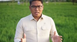 Produksi padi nasional melonjak 15 persen berkat program optimalisasi lahan dan rice transplanter yang dipimpin Wamentan Sudaryono di Kalimantan Barat. (Dok. Kementan)